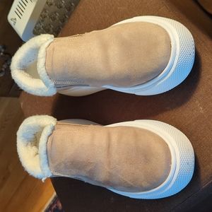 Nine West fleece lined booties